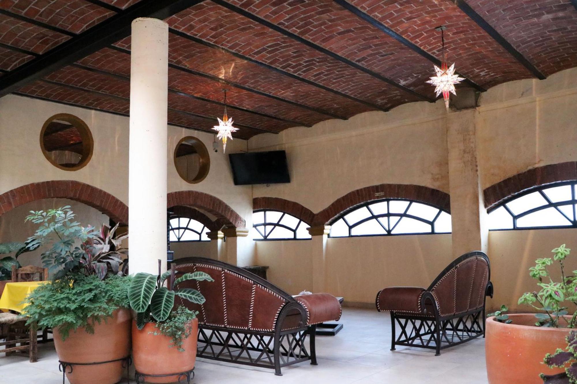 Hotel Castillo Santa Cecilia Tapalpa Exterior foto
